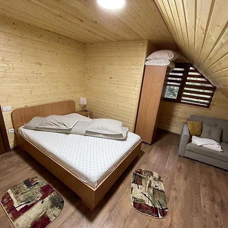 Camping Dragoske Ciofringeni Exterior photo