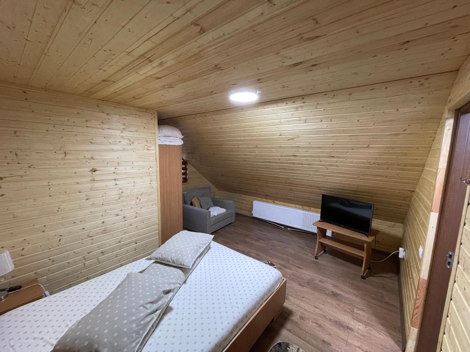 Camping Dragoske Ciofringeni Exterior photo