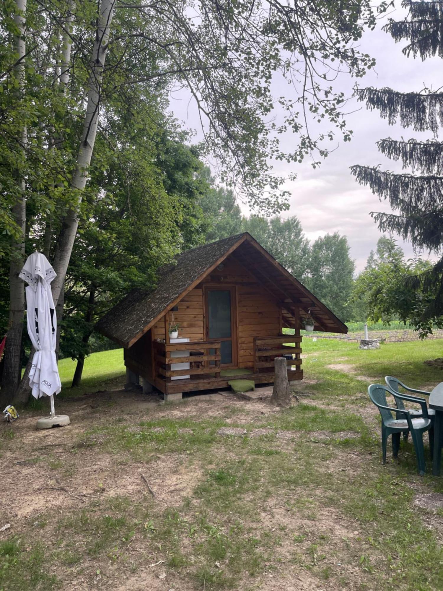 Camping Dragoske Ciofringeni Exterior photo